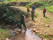 TNI Bangun Jembatan ARMCO di Cijambe Subang Jembatan ARMCO Cijambe