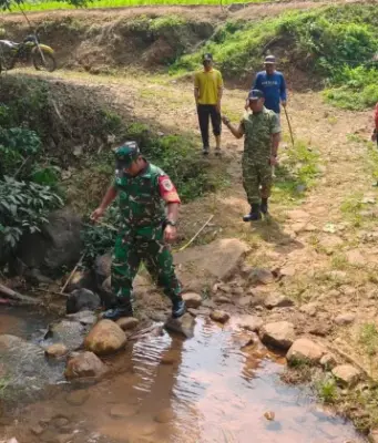 TNI Bangun Jembatan ARMCO di Cijambe Subang Jembatan ARMCO Cijambe