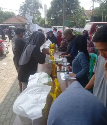 Ribuan KPM Terima Bantuan Pangan Cibogo Bantuan pangan Cibogo