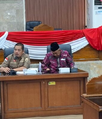 Ketua DPRD Subang Bantu Sekolah Lansia Prisma Sekolah Lansia Prisma Subang
