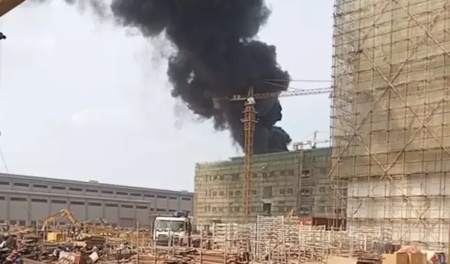 Kebakaran proyek pabrik BYD Subang