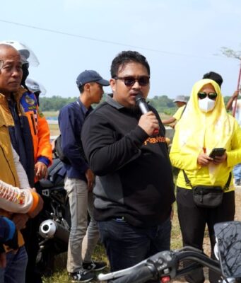 Bupati Subang Malu Gunting Pita Jalan Setengah Jadi pembangunan jalan Subang