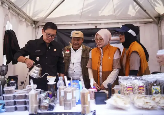 1829904252 Kopi asli Subang