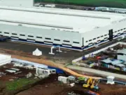 Penyelamat Pendapatan Perumda TRS Subang: Pasokan Air Bersih VinFast Amankan PAD pendapatan Perumda TRS Subang