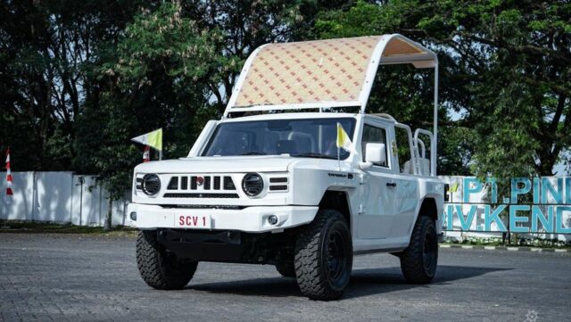 mobil-nasional-kendaraan-taktis-rantis-maung-akan-digunakan-oleh-paus-fransiskus-saat-melalukan-inspeksi-dan-menyapa-umat-dala_169 pabrik Mobnas di Subang