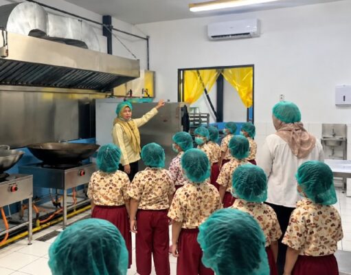 Edukasi Dapur MBG: Kunjungan Siswa SD Yos Sudarso Subang Kunjungan SD Yos Sudarso Subang
