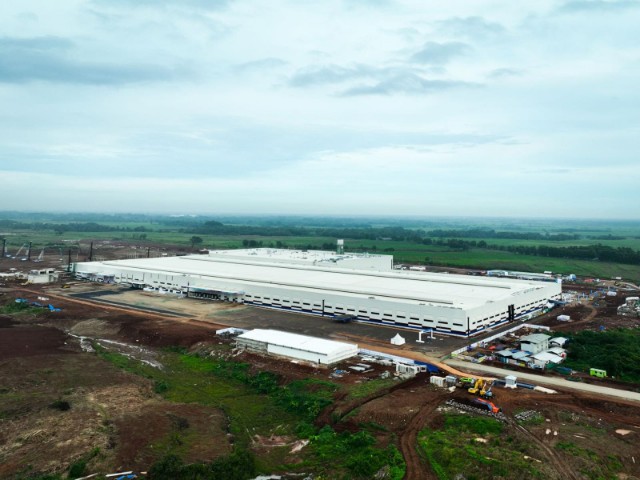 pabrik VinFast Subang